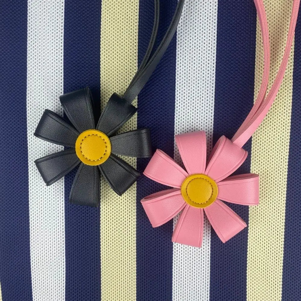 Daisy Charm Maris